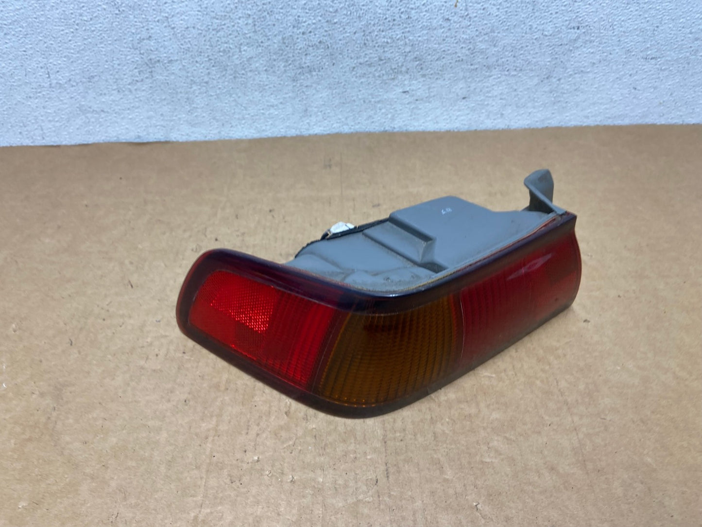 1997 1998 1999 Toyota Camry Tail Light Left Driver Rh Side AD4537 LK2