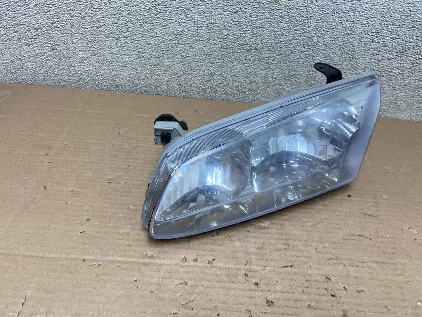 2000 to 2001 Toyota Camry Front Left Driver Side Headlight TYC AA8798 DW2