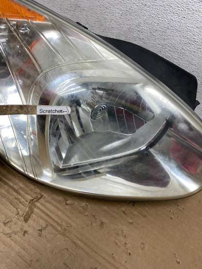 2006 to 2011 Hyundai Accent Sedan Right Passenger Halogen Headlight AD4378 DW3