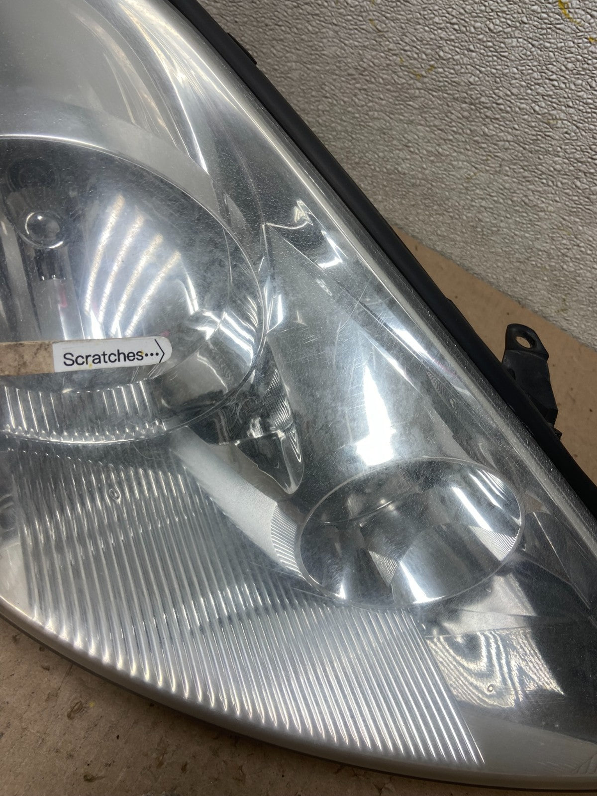 2006 to 2010 Toyota Sienna Right Passenger Rh Side Headlight Halogen AA1018 DW3