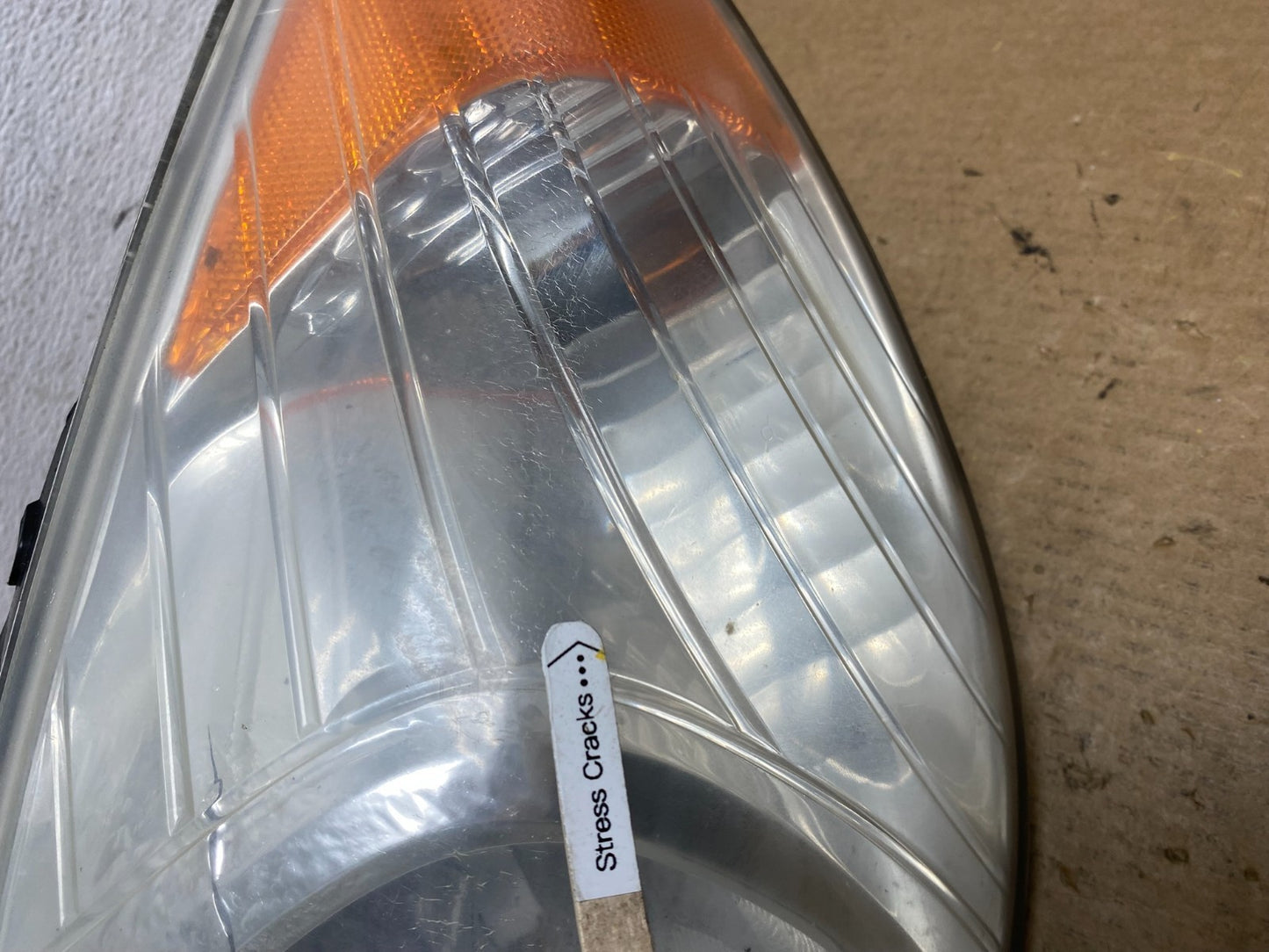 2006 to 2011 Hyundai Accent Sedan Left Driver LH Halogen Headlight AC3416 DW3