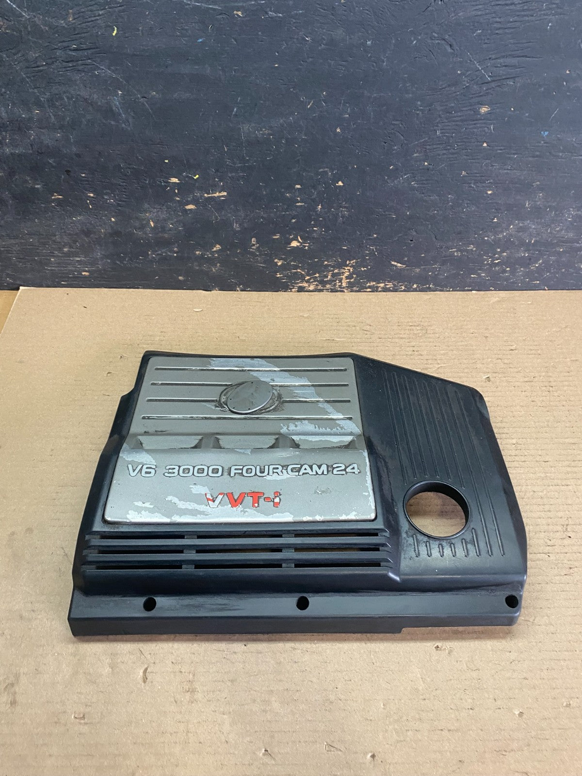 2000 to 2004 Toyota Sienna Highlander 3.0L  Top Engine Cover Lid OEM S1233 DG0