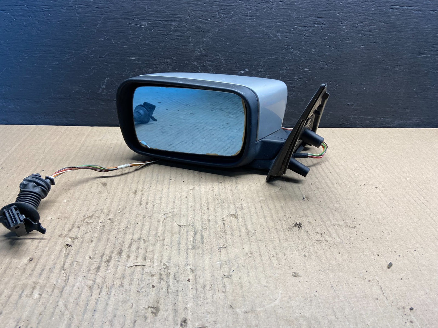 2001 to 2006 BMW 325i Left Driver LH Side View Door Mirror AC0547 MS2