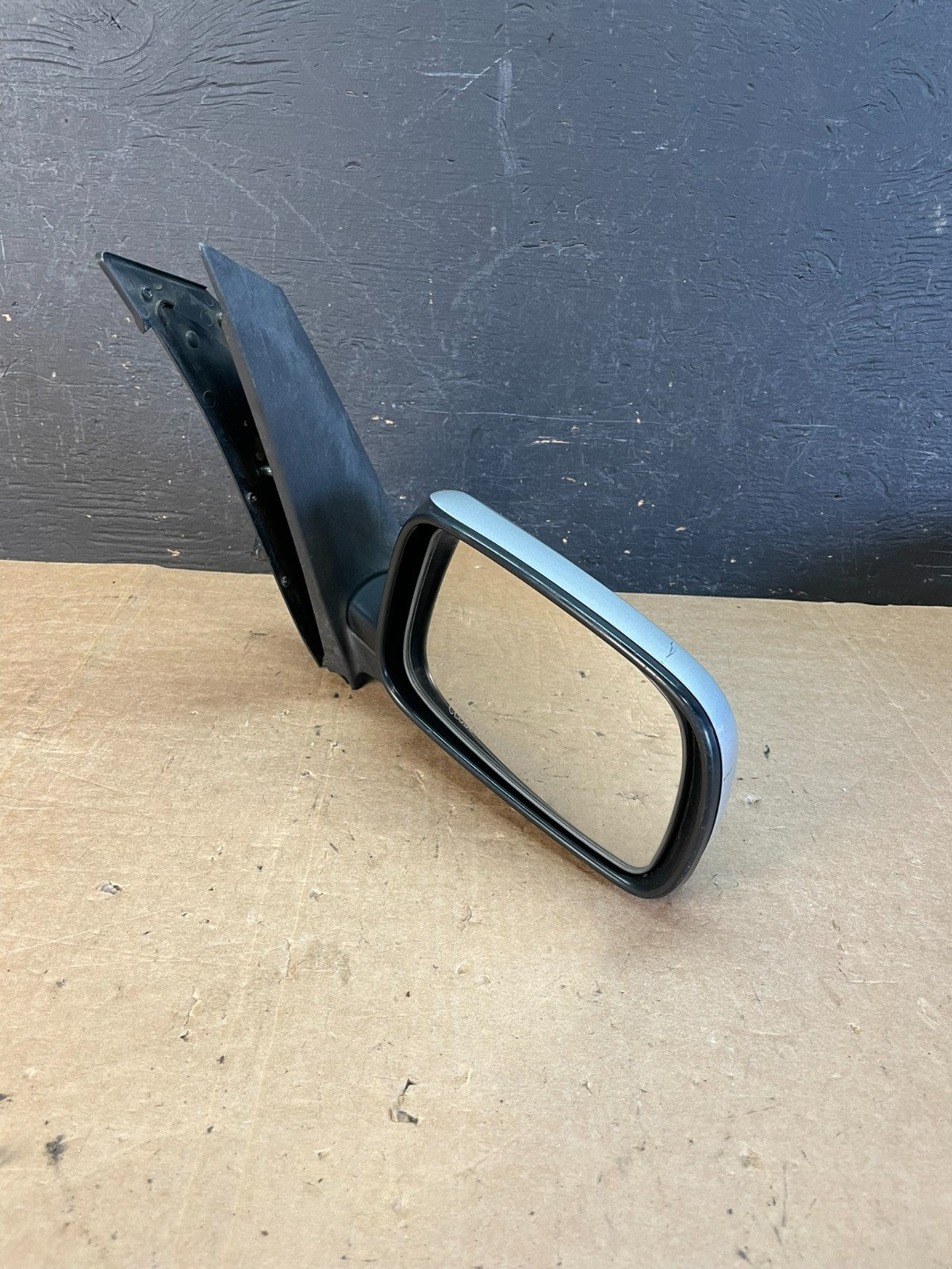 2004 to 2009 Toyota Prius Right Passenger RH Side View Door Mirror AE8567 DW2