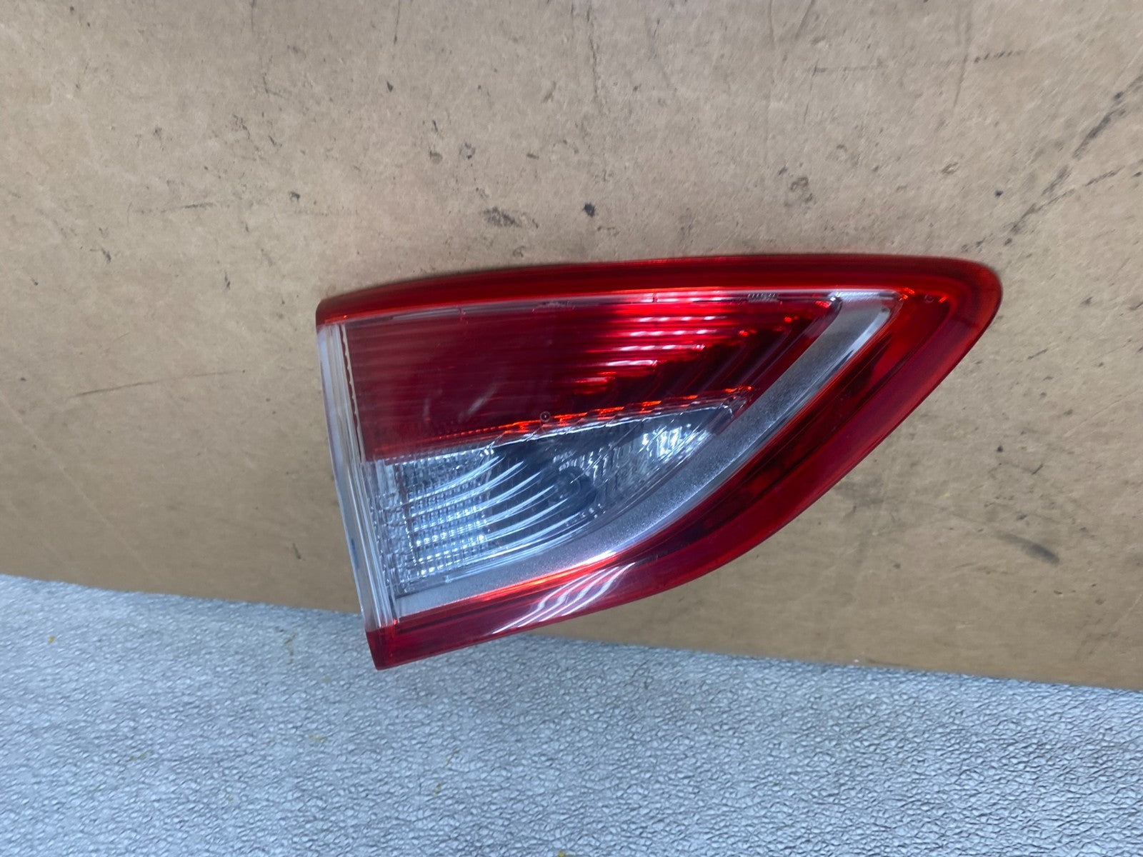 2013 to 2016 Ford Escape Left Driver LH Side Inner Tail Light OEM X5273 DW0