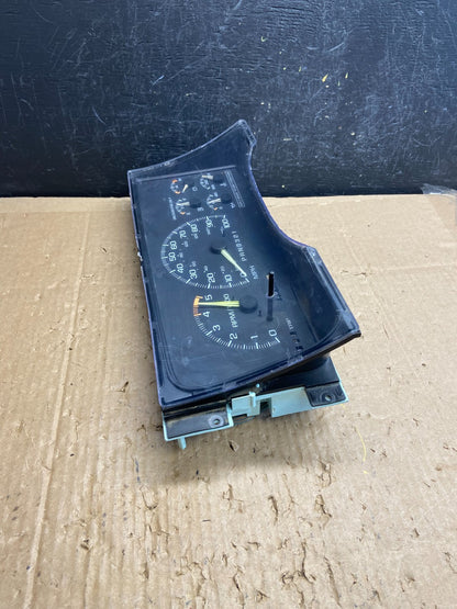 1995 to 1999 Chevrolet Silverado Suburban Cluster Gauge Speedometer AD69131