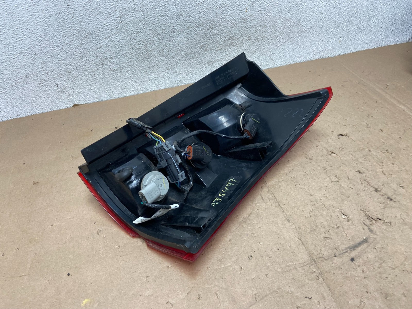 2004 2005 2006 2007 Saturn Vue Left Driver Lh Side Tail Light AG5497 LK7