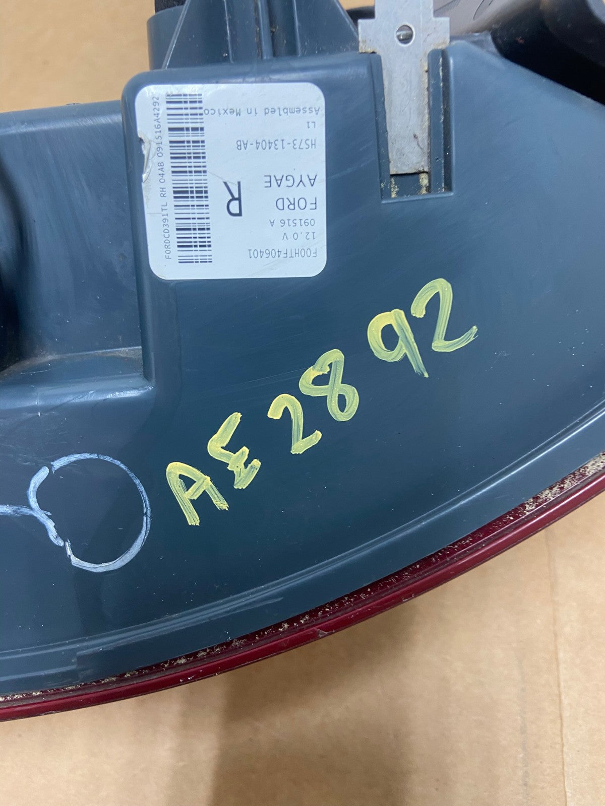 2017 - 2018 Ford Fusion Right Passenger RH Side Tail Light AE2892 LK7
