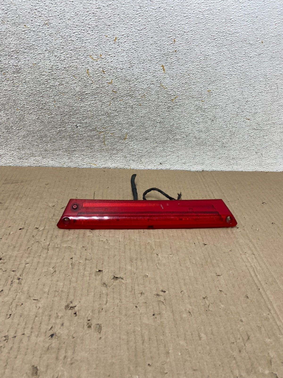 2012 to 2017 Ford Focus SE Trunk Lid Hatch 3rd Brake Light AJ1844 LK0
