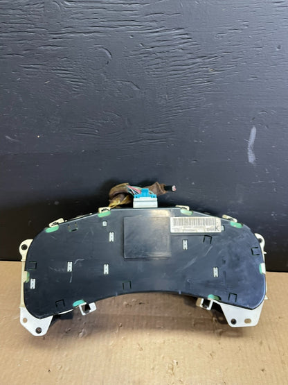 2002 GMC Yukon Speedometer Cluster Gauge Oem AB7528 DG6