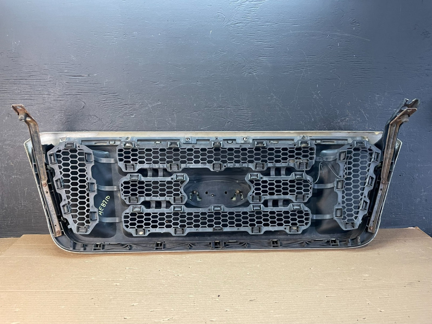 2004 to 2008 Ford F150 F-150 Front Upper Grill Grille AE8710 DG5