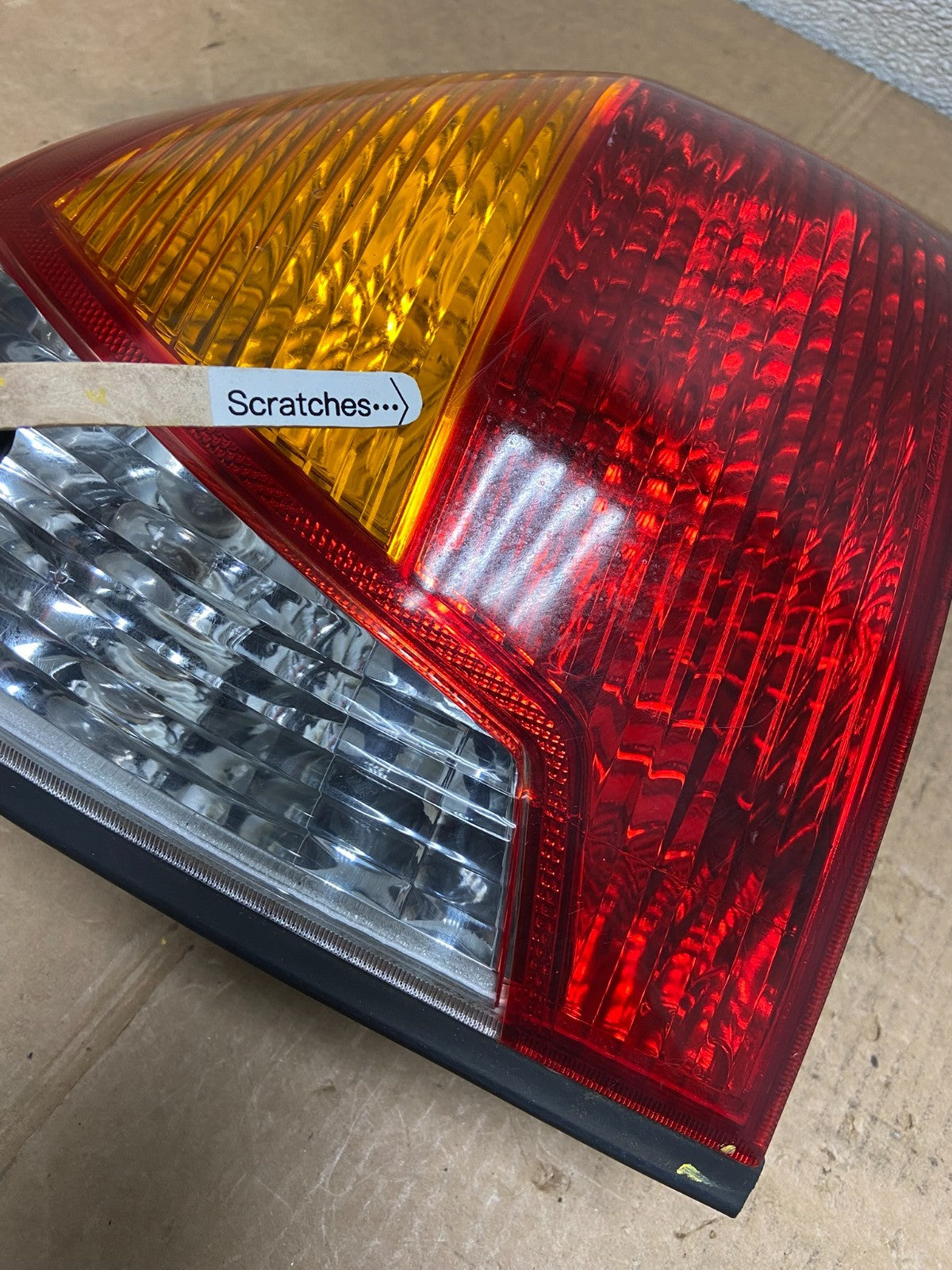 2001 2002 2003 2004 Hyundai Santa Fe Right Passenger Rh Side Tail Light Y5794 DG3