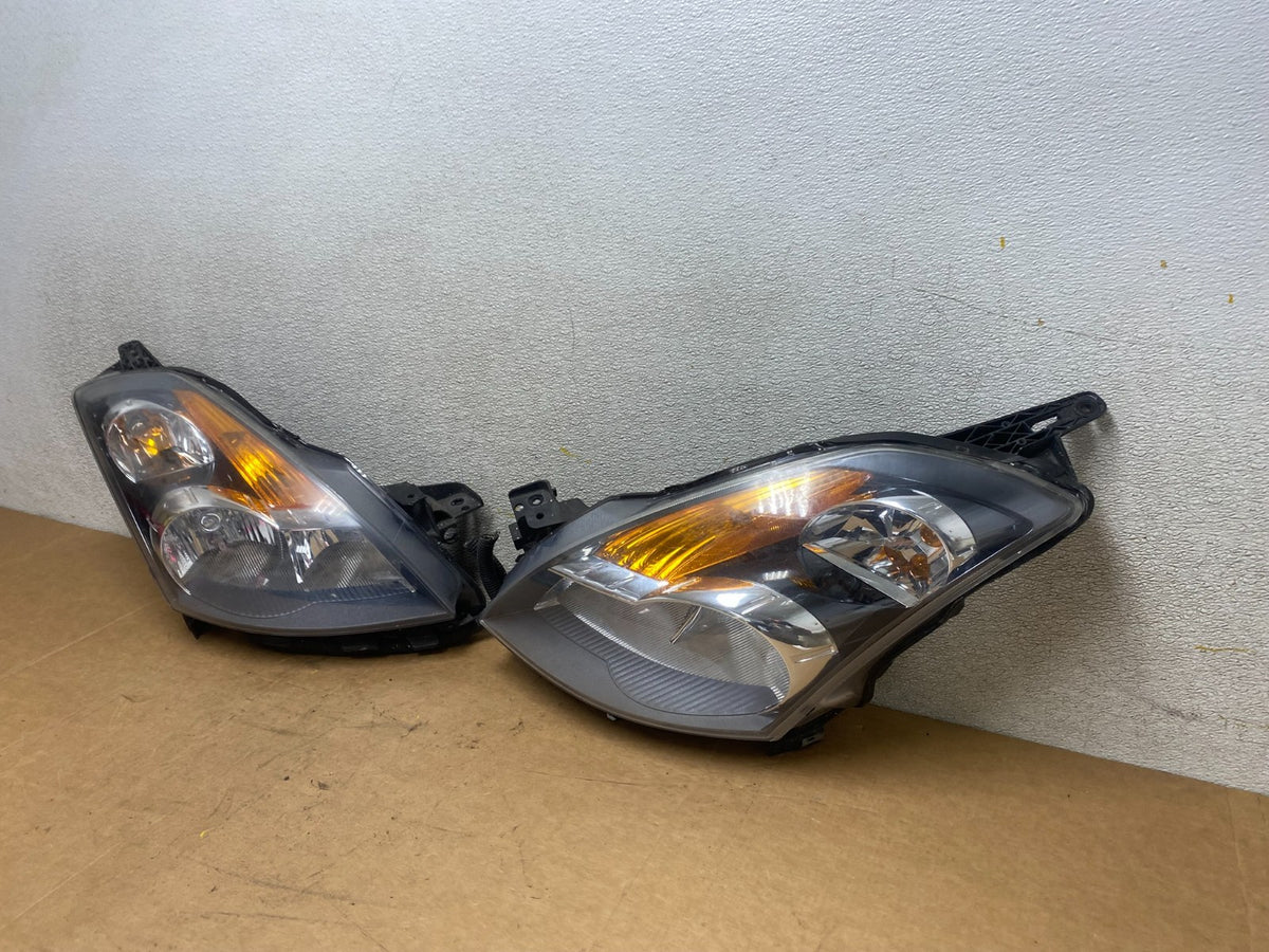 Sedan 2007 2008 2009 Nissan Altima Left+Right Set Headlights X3945 DW1
