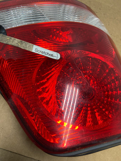 2003 to 2006 Kia Sorento Left Driver Side Tail Light AD4644 LK3