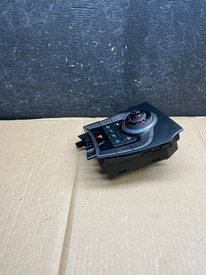 2011 - 2013 Hyundai Elantra Center Heater A/C AC Climate Control Panel AH5257 DG1