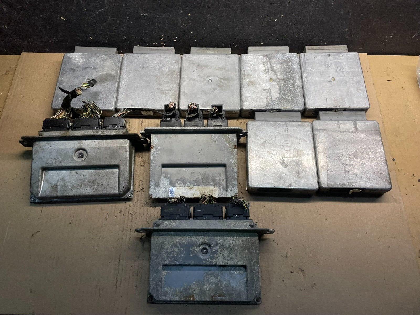 Mix of 10 Ford ECM Engine Computer Module X0810 PS1