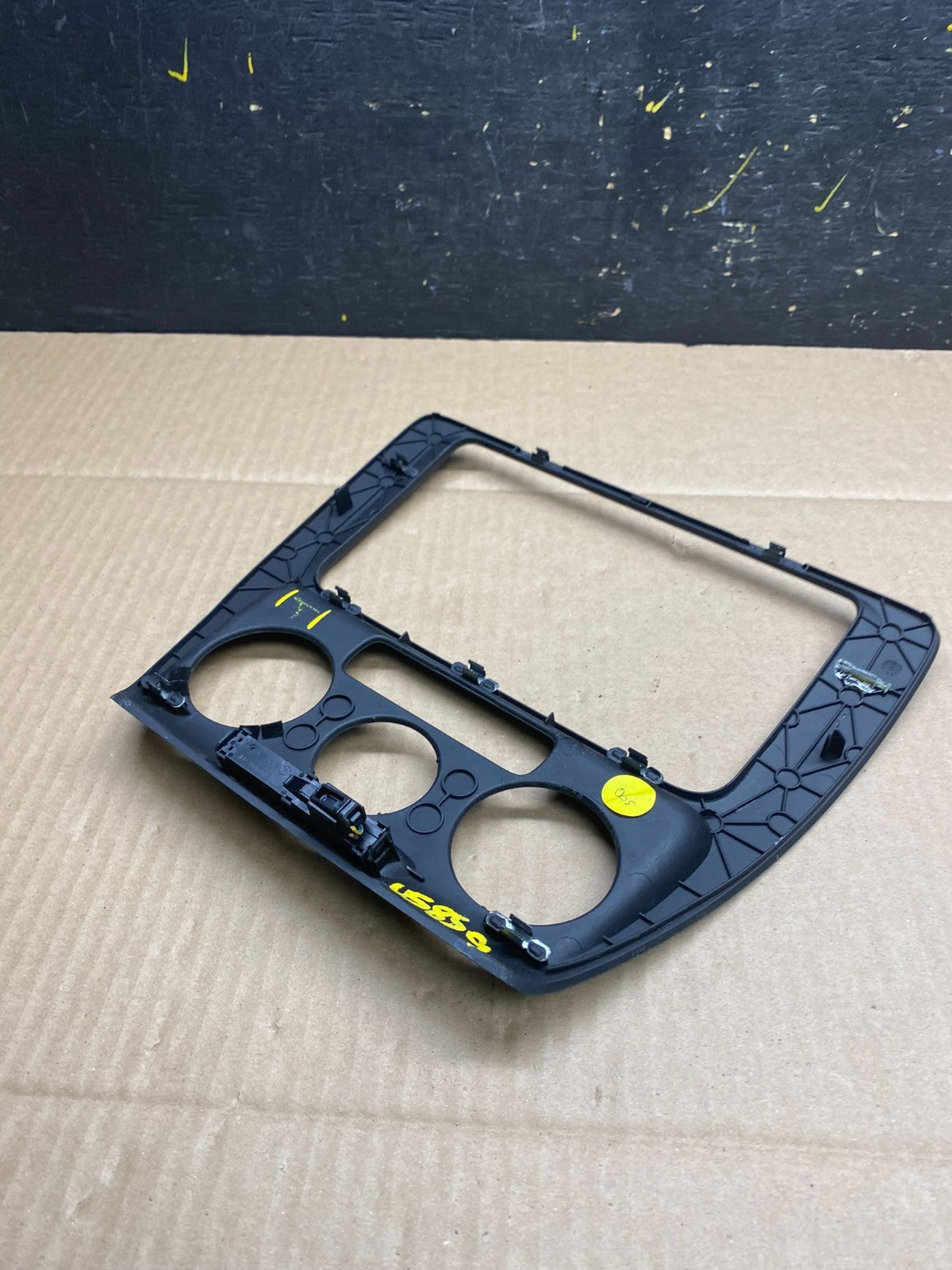 2016 2017 2018 Volkswagen Jetta Panel Radio Climate Control Bezel Trim U5859 DG3