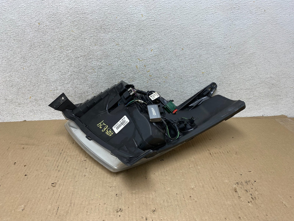 2007 to 2009 Suzuki XL-7 XL7 Right Passenger RH Side Headlight AH5829 DW7