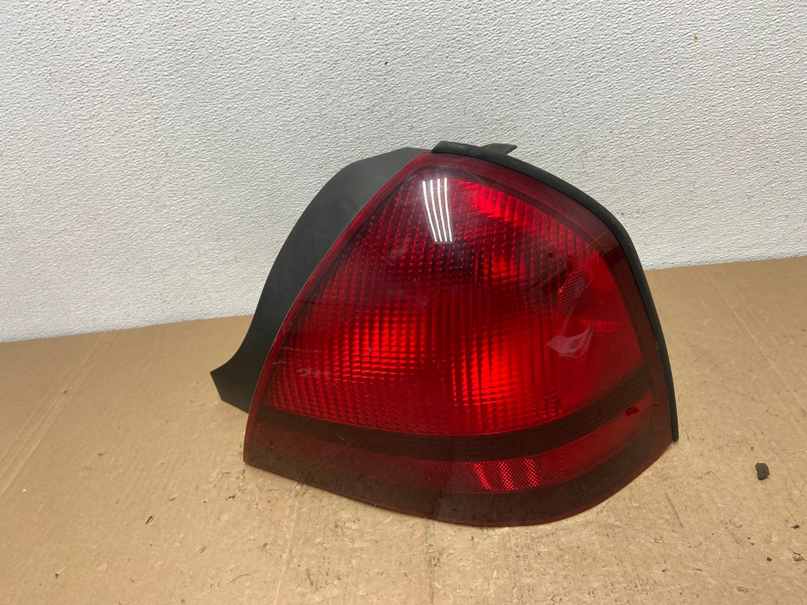 2003 to 2011 Mercury Grand Marquis Right Passenger Side Tail Light AC6067 LK0
