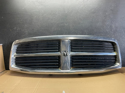 2004 to 2006 Dodge Durango Front Upper Chrome Grill Grille Oem AA8809 DG0