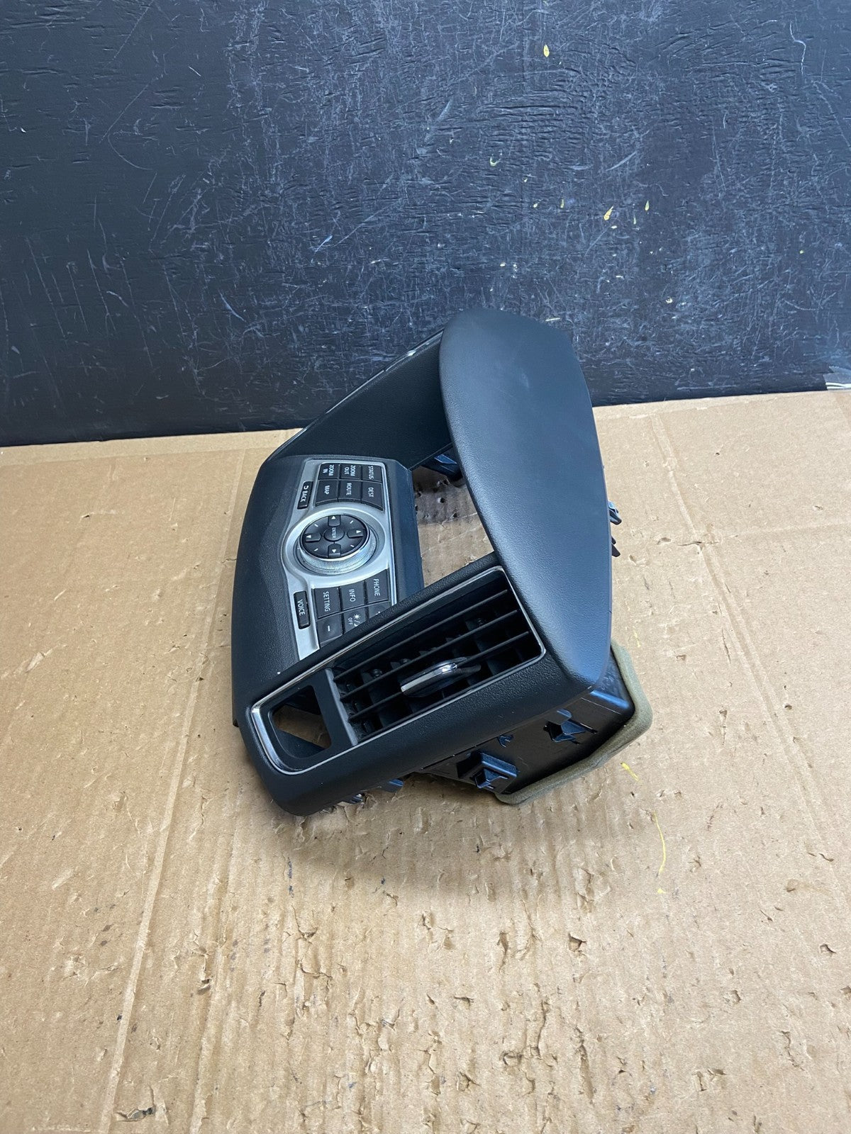 2011 2012 2013 Nissan Maxima Radio Audio Panel Control Bezel Trim AD6883 DG2