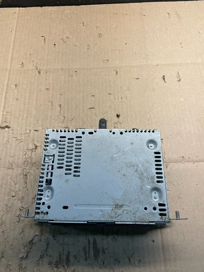 2016 to 2017 Ford Explorer Audio Equipment Radio Receiver AM FM CD X8494 DG4