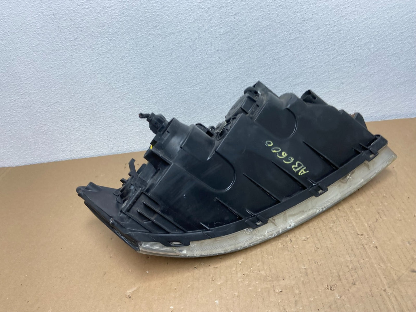 2006 to 2008 Hyundai Sonata Left Driver LH Side Headlight Halogen Oem AB6600 DW6