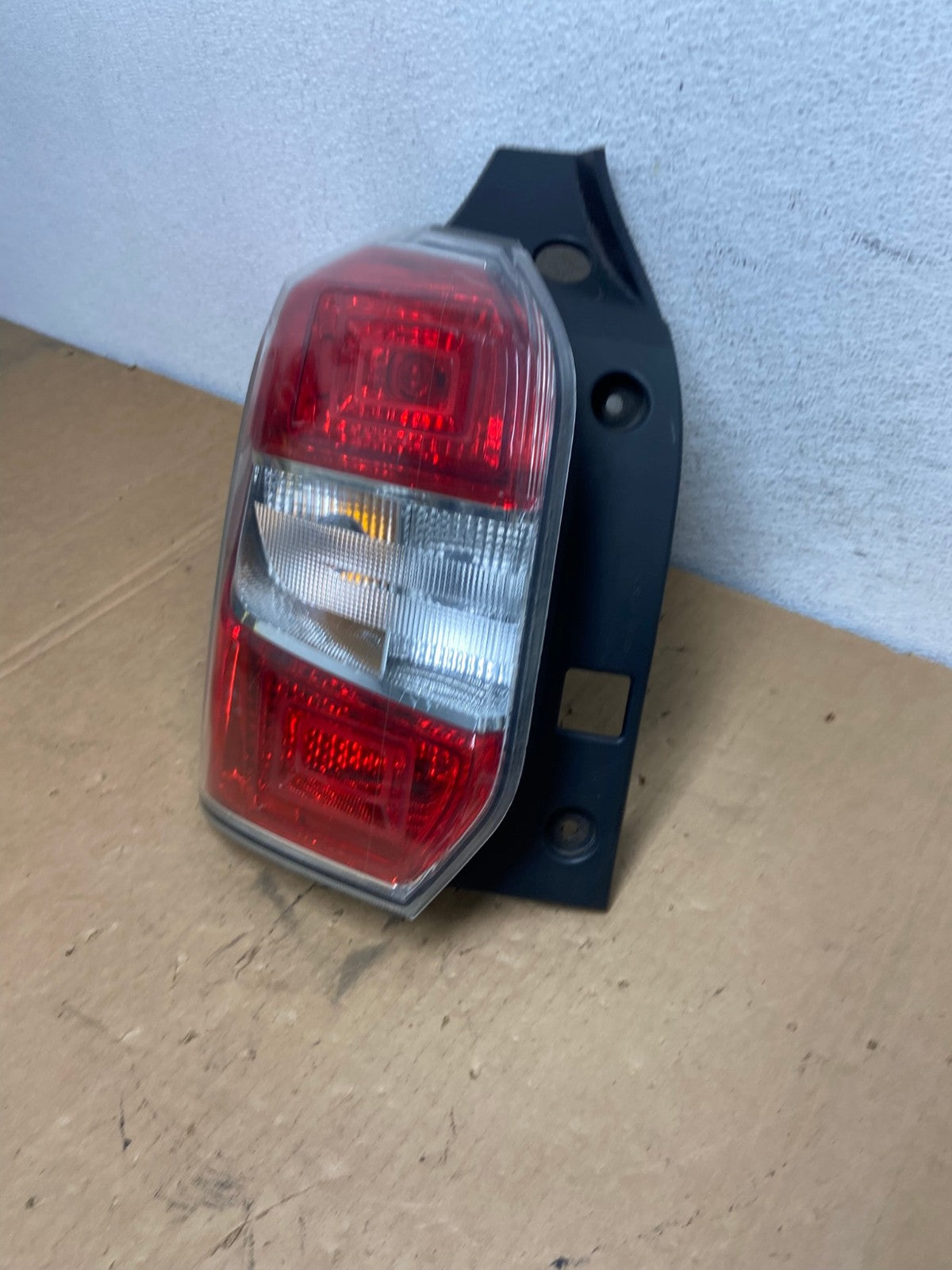 2014-2016 Subaru Forester Left Driver LH Side Tail Light AD2793 LK1