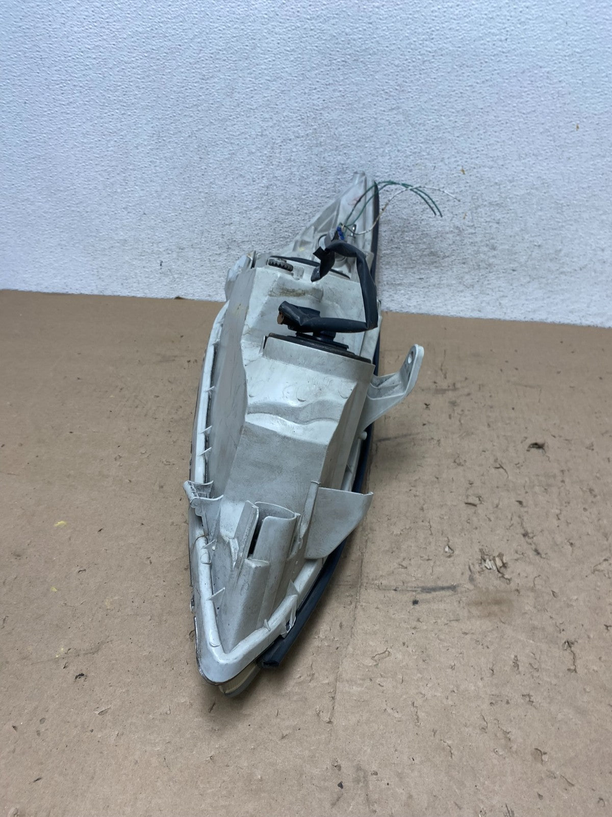 2002 2003 2004 Toyota Camry Left Driver Lh Side Halogen Headlight AG5615 DW7