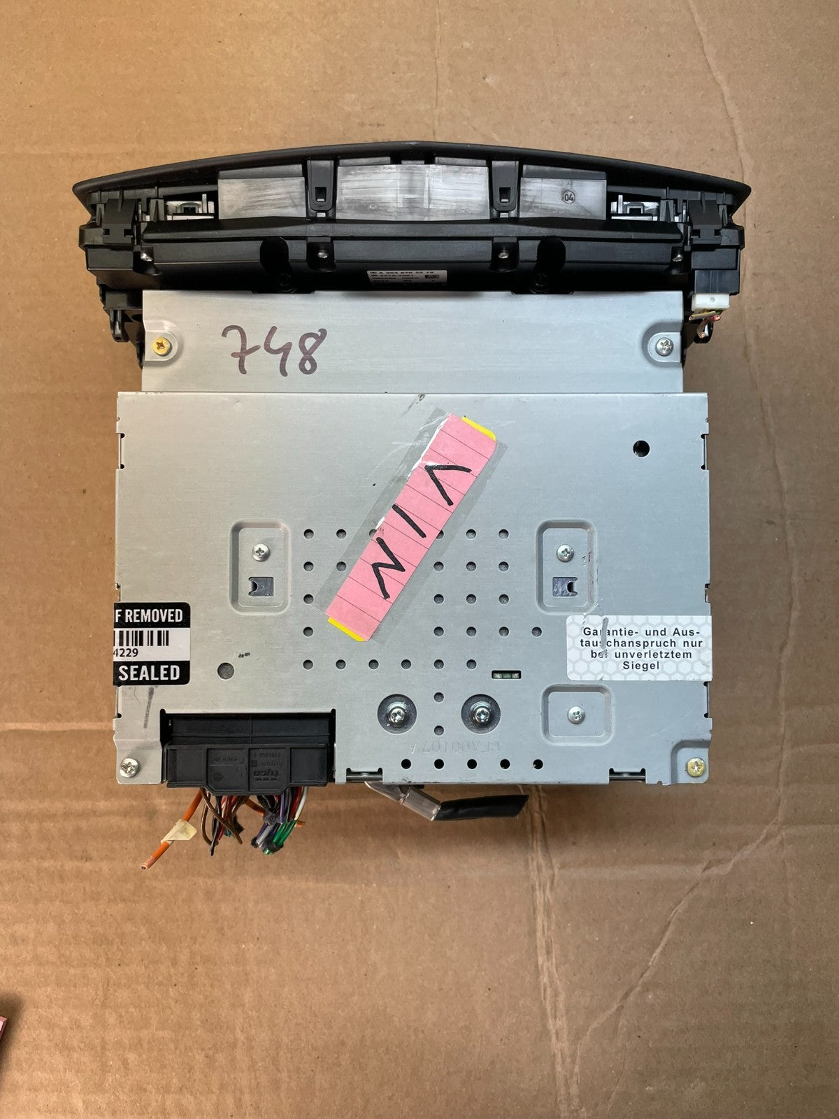 2008-2011 Mercedes W204 C300 C350 Navi Command Radio DVD CD Audio AI0523 DG5