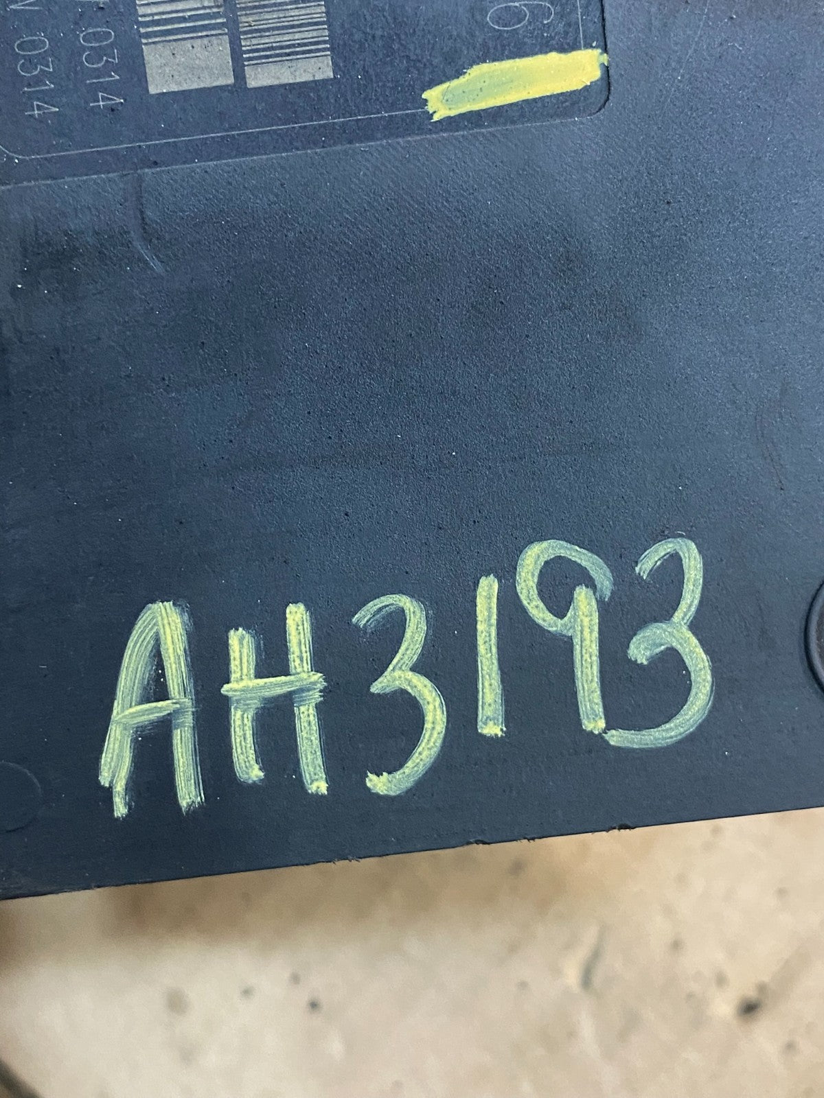 2002 to 2005 Mercedes ML-Class ML320 ABS Control Module A1635450316 ah3193 DG7