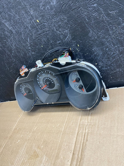 2002-2003 Nissan Pathfinder Xterra Cluster Speedometer Instrument AD7143 DG3