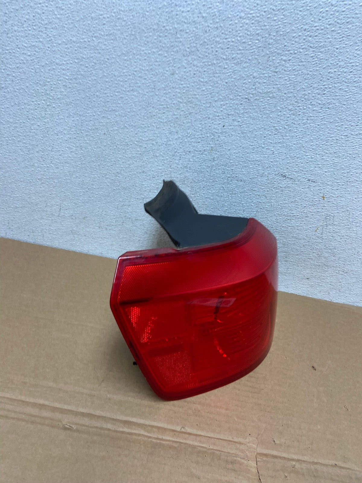 2010 to 2017 GMC Terrain Halogen Tail Light Left Driver Lh Side AD3789 LK2