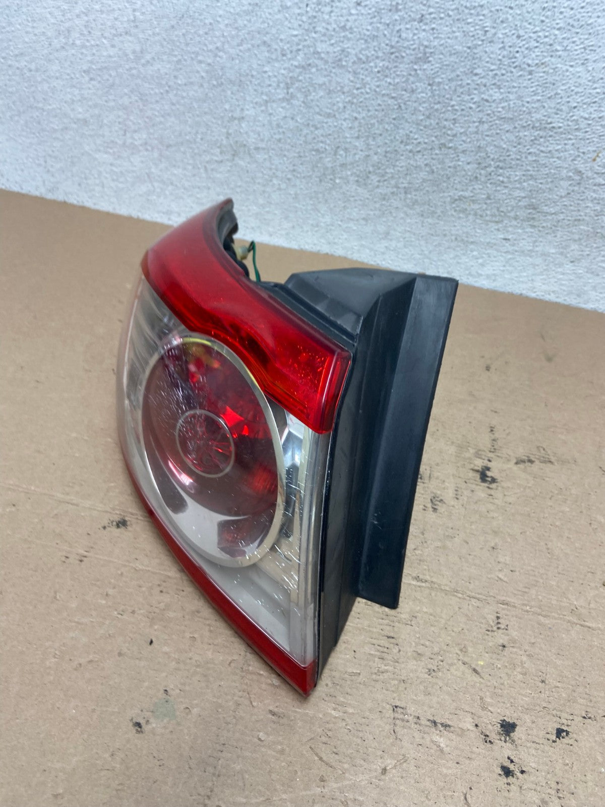 2010 to 2012 Hyundai Santa Fe Left Driver Side LH Tail Light AF4738 LK1