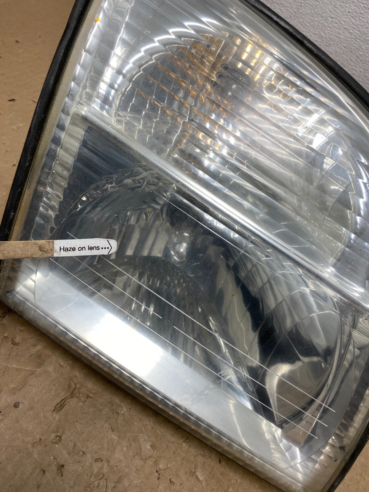 2002-2005 Mercury Mountaineer Right Passenger Halogen Headlight AC6046 DW5