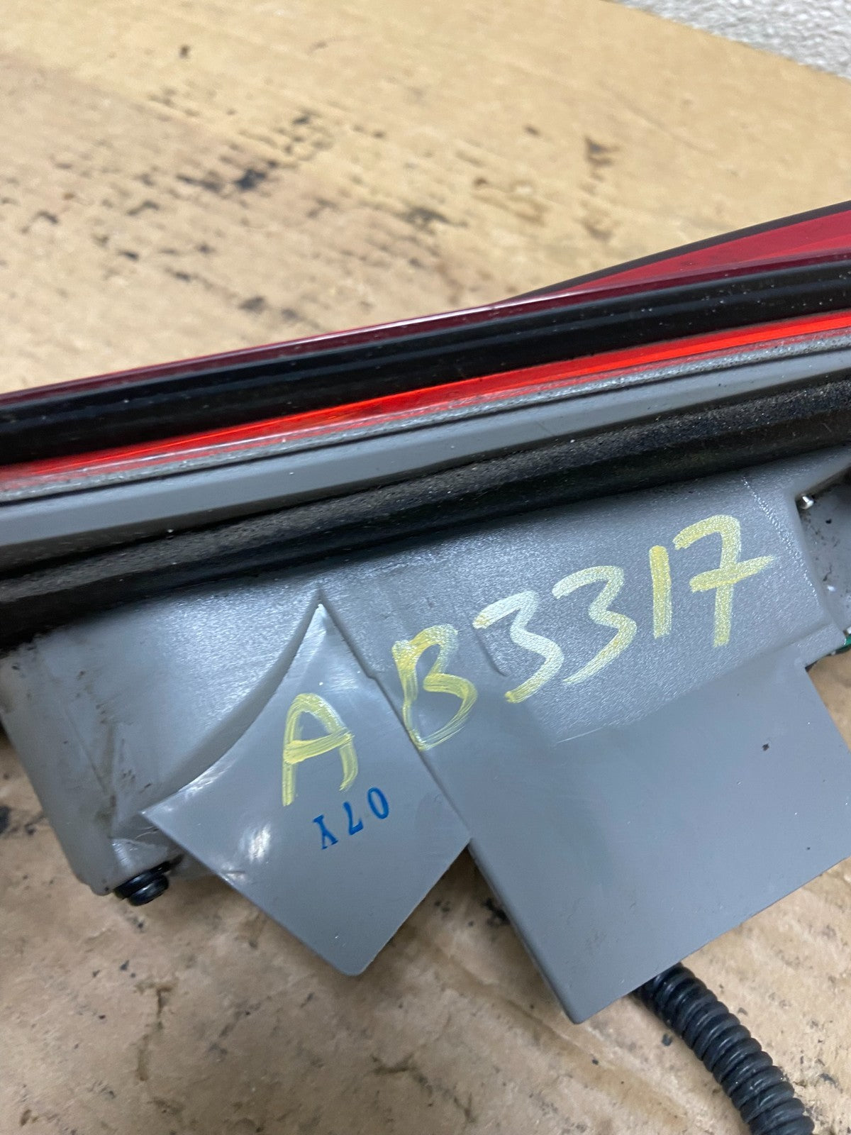 2009 - 2010 Lexus Is250 Is350 Left LH Inner Tail Light Oem AB3317 LK5