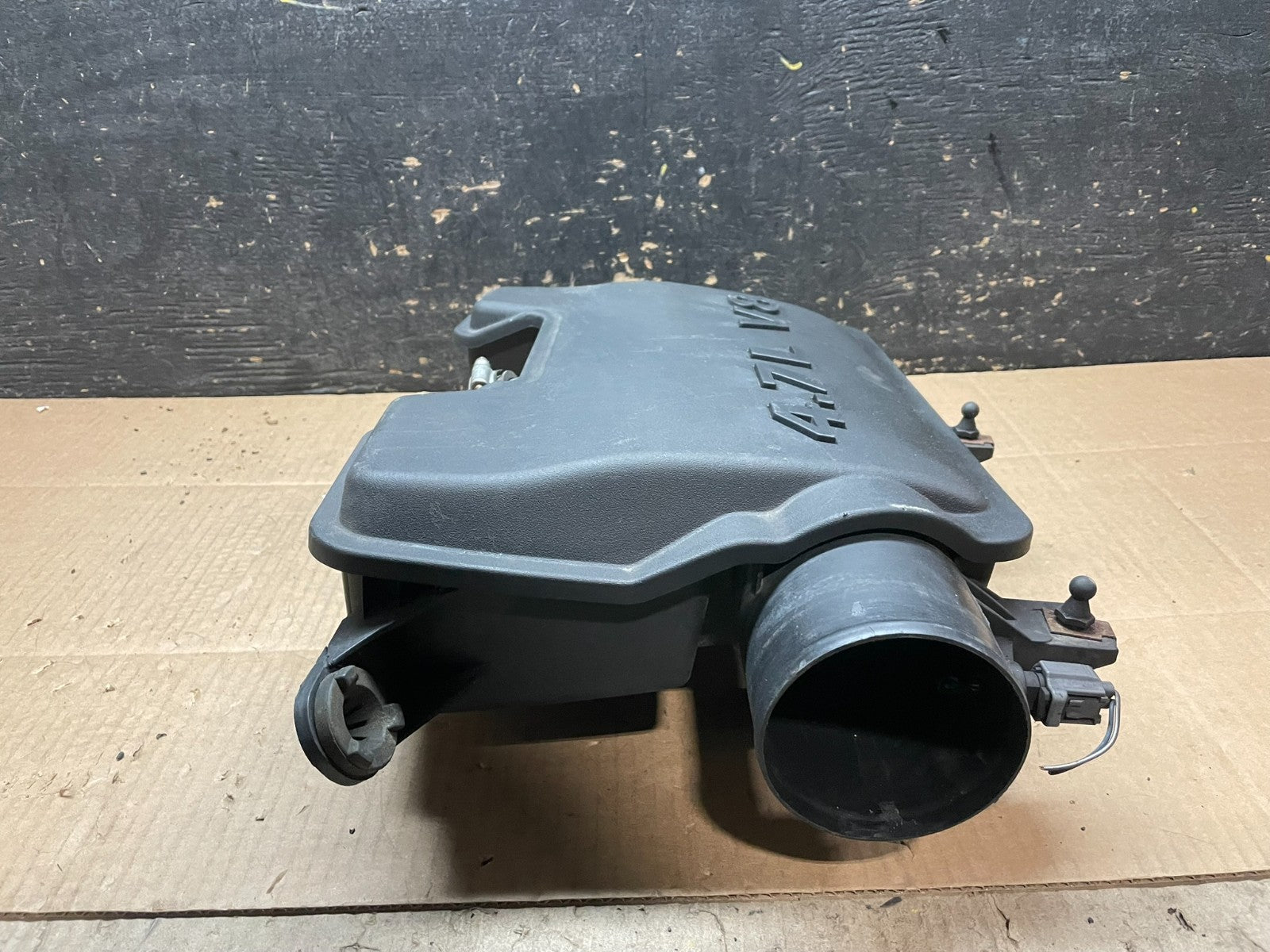 2008 2009 Jeep Commander 4.7L V8 Air Cleaner Filter Box OEM Y1740 DG2