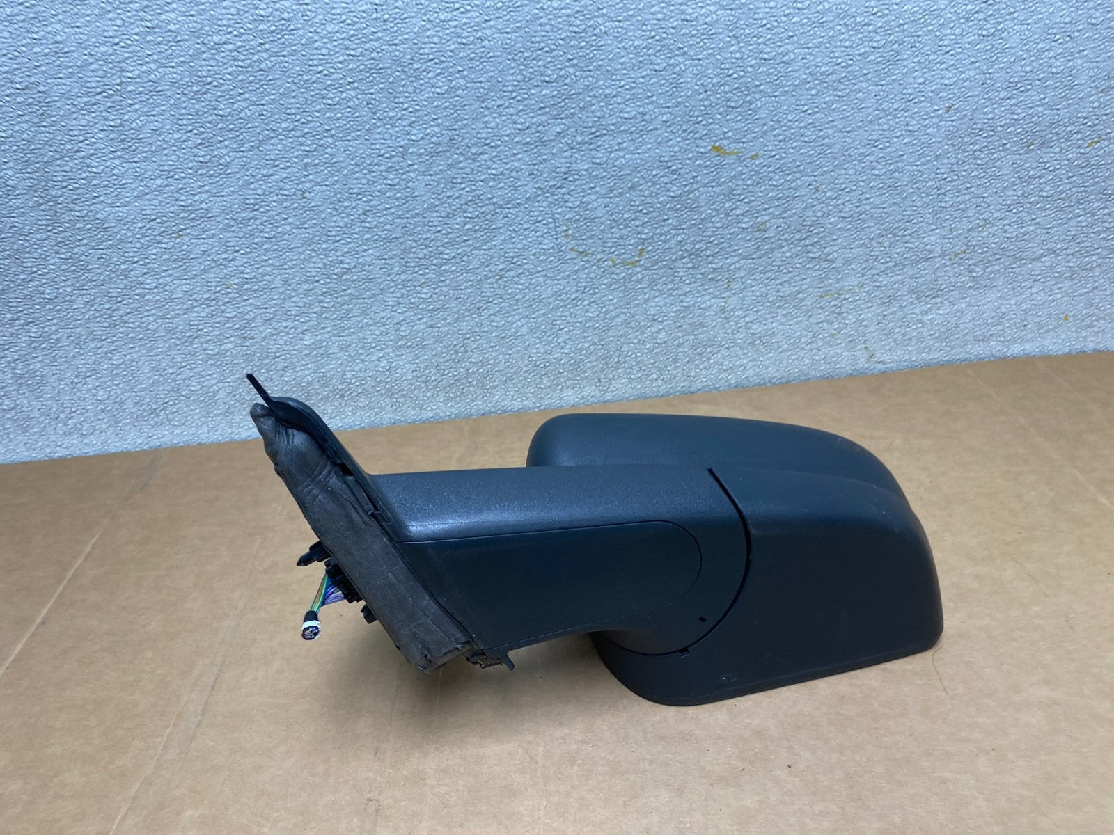 2020 to 2023 Ford Explorer Left Driver LH Side View Door Mirror OEM X2696 DW3