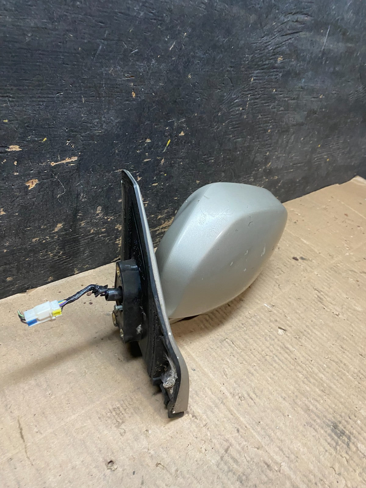 2002 - 2003 Suzuki Grand Vitara XL-7 Left Driver View Door Mirror U7233 PZ2