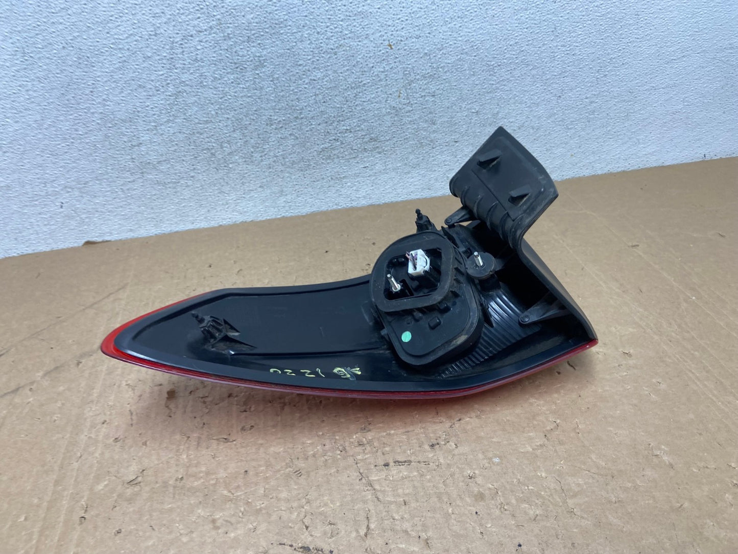 2013 to 2016 Ford C-Max Left Driver Side Tail light AG1220 LK4