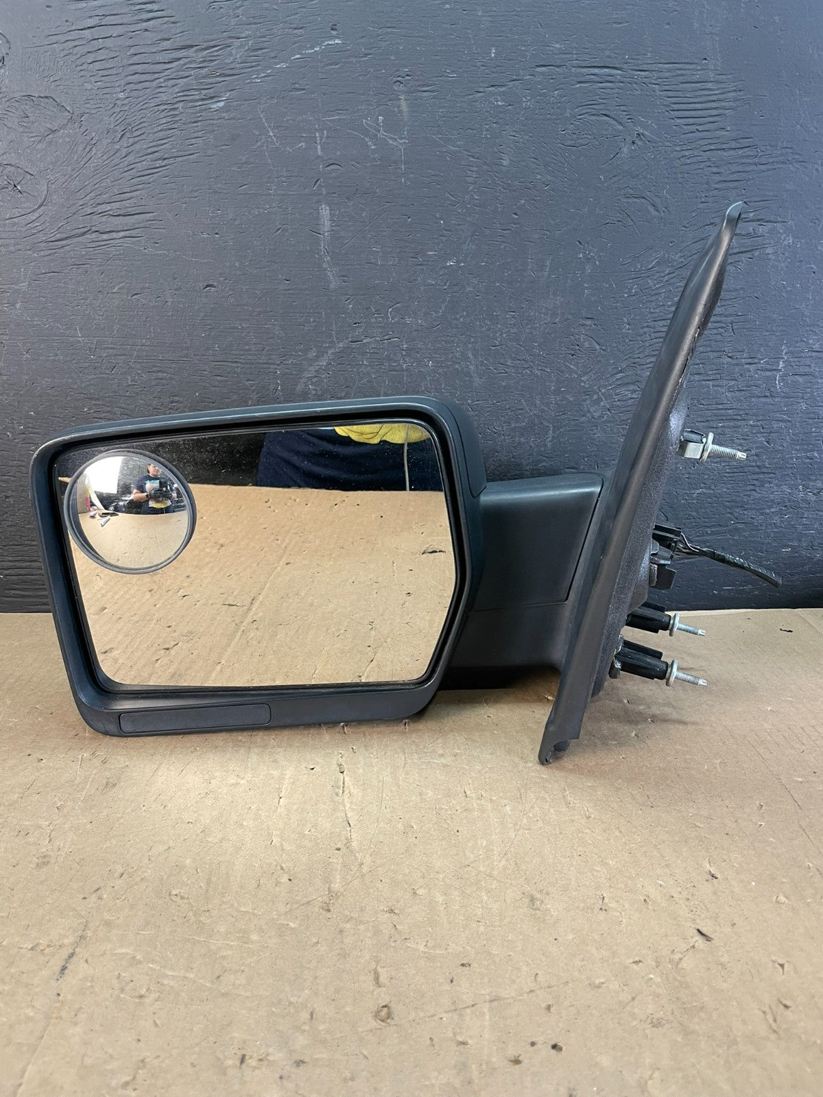 2009 to 2014 Ford F150 Left Driver LH Side View Door Mirror AD5849 DW6