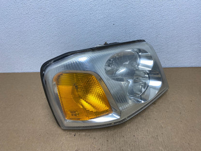 2002 to 2009 Gmc Envoy Right Passenger RH Side Headlight Halogen AC1359 DW2