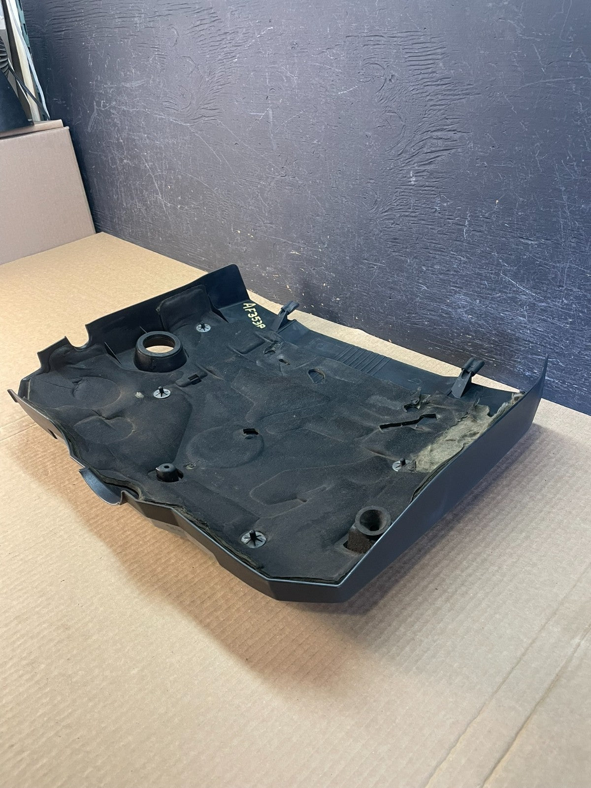 2008 to 2012 Cadillac CTS 3.6L Plastic Engine Cover Shield AF3538 DG4