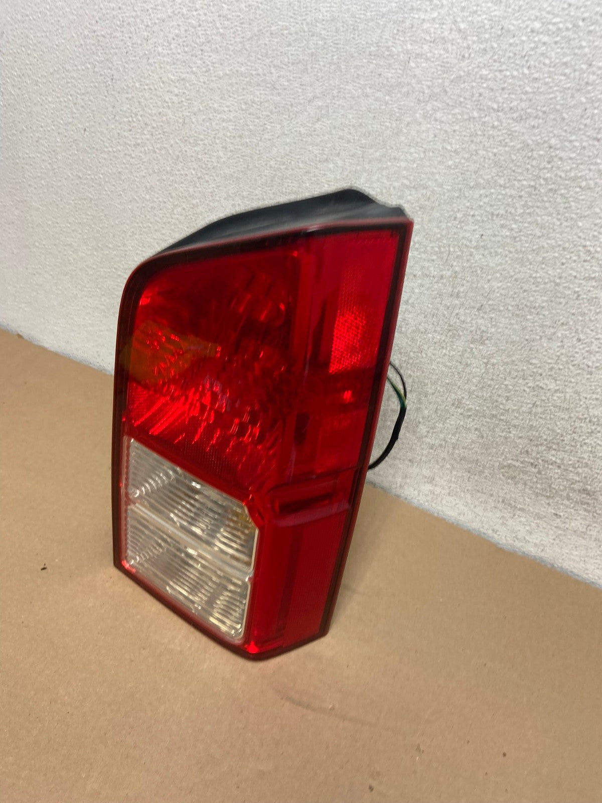 2005 to 2012 Nissan Pathfinder Right Passenger RH Side Tail Light AG3300 LK1