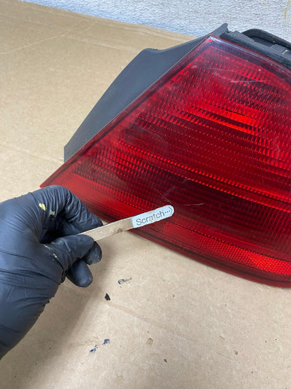 1998 - 2002 Honda Accord Coupe 2-door Right Passenger Tail Light AH8220 LK3