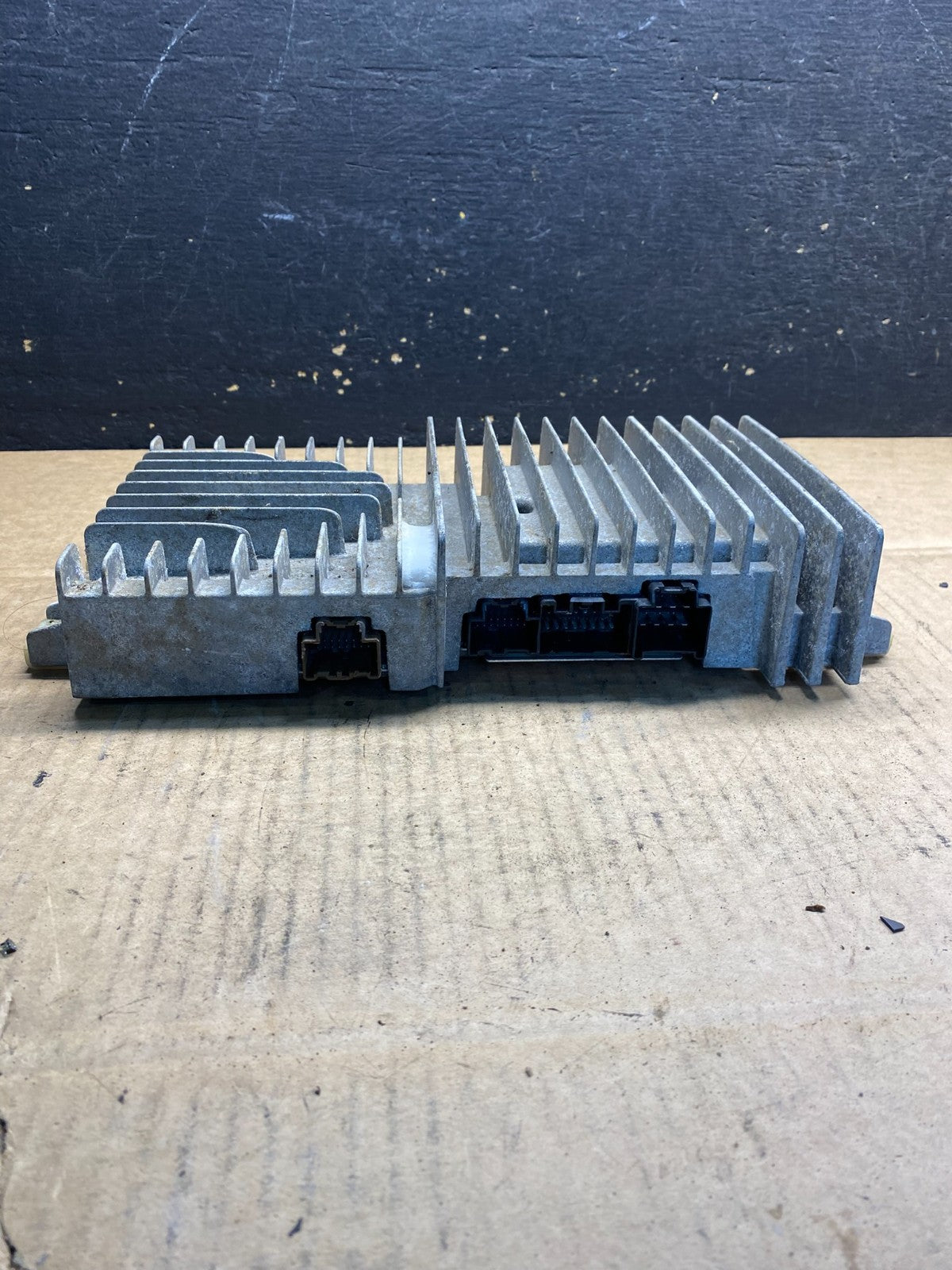 2007 - 2014 Cadillac Escalade Audio Radio Amplifier Module AMP Bose AB3969 DG1