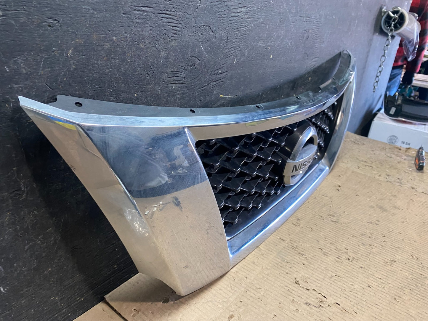 2013-2016 Pathfinder  Front Upper Chrome Grill Grille OEM W6130 DG2