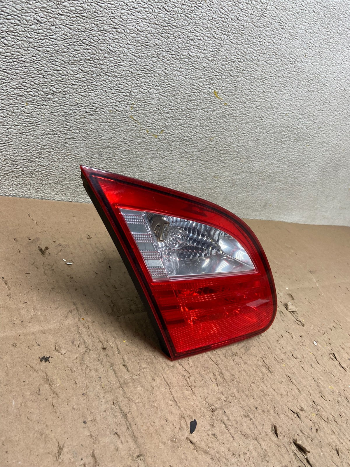 2007-2008 Chrysler Sebring Sedan Inner Left Driver LH Tail Light OEM Y3385 DW2