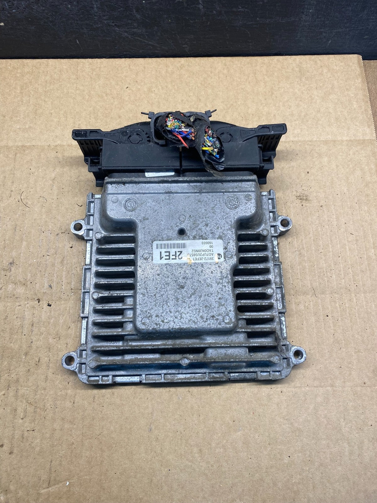 2017 - 2018 Hyundai Elantra 2.0L Engine Computer Ecu Pcm Ecm Pcu AG9552 DW1