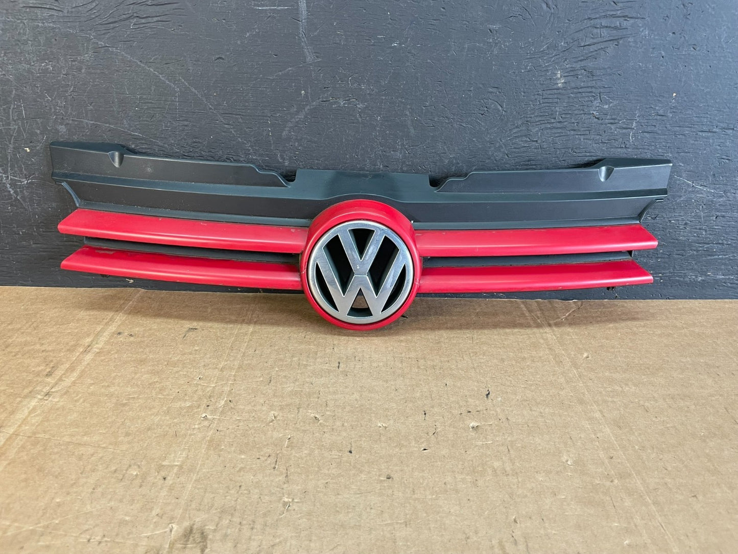 1999 to 2002 Volkswagen Golf Cabrio Front Bumper Grill Grille AE8413 DG0